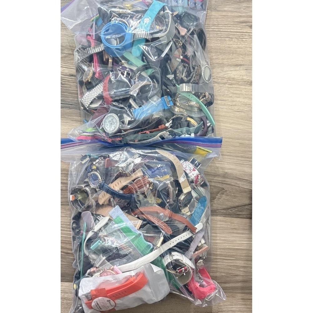 HUGE vintage to now‎ Watch Lot, Men's & Women's, ,Etc. parts, Repair 4 Gallons